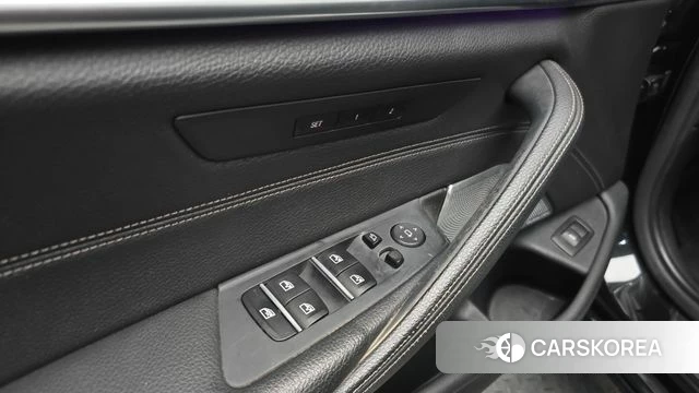 BMW 5 Series (G30) id 4496560 из Кореи 21
