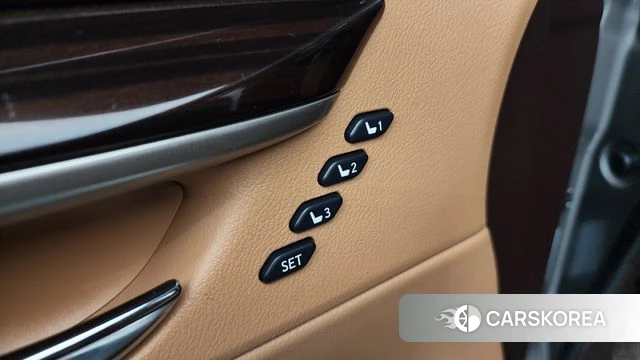 Lexus New ES300h id 4520890 из Кореи 21