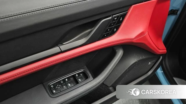 Porsche Taycan id 4315608 из Кореи 21