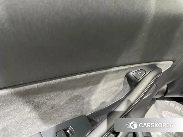 Tesla Model Y id 4182695 из Китая 21