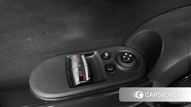 Mini Cooper D id 4378029 из Кореи 21