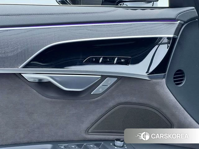 Audi A8 id 4208982 из Китая 21