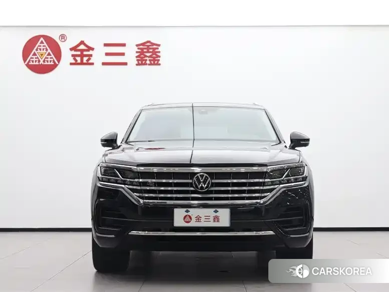 Volkswagen Touareg id 4577448 из Китая 21