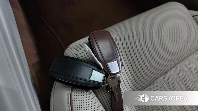 Genesis G90 id 4284903 из Кореи 21