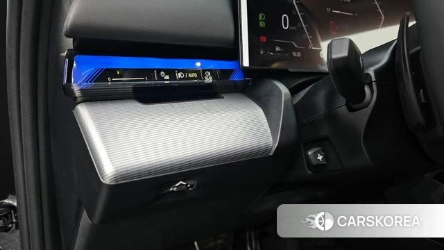 BMW 5 Series (G60) id 4200652 из Кореи 21