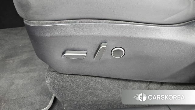 Tesla Model Y id 4480511 из Кореи 21