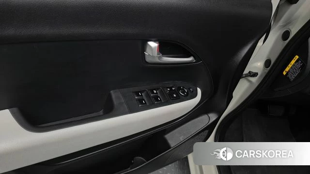 Kia The New Kia Ray EV id 4243429 из Кореи 21