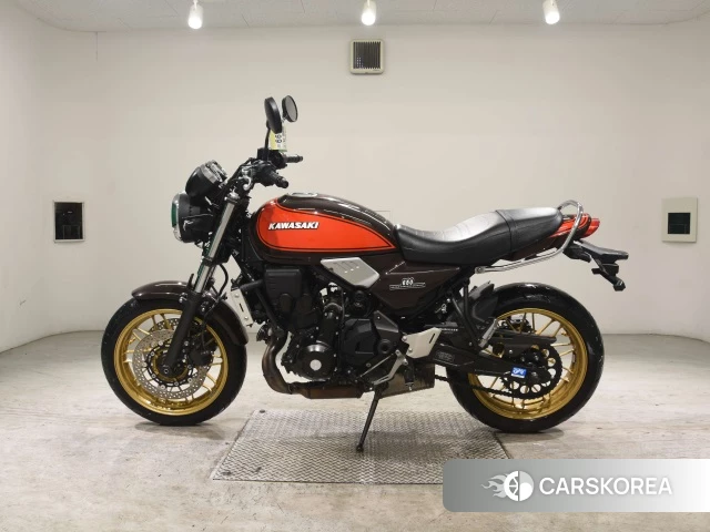 Kawasaki Z650RS id 3949287 из Японии 21