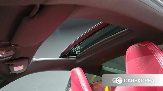 Porsche 911(992) id 4223795 из Кореи 21