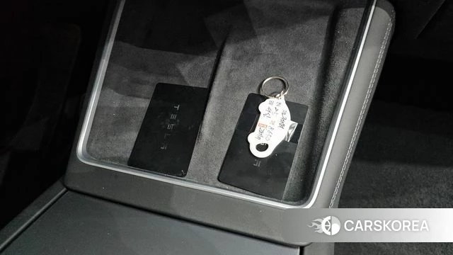 Tesla Model Y id 4441793 из Кореи 21