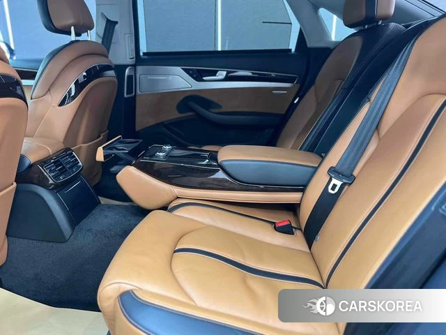 Audi A8 id 4208393 из Китая 21