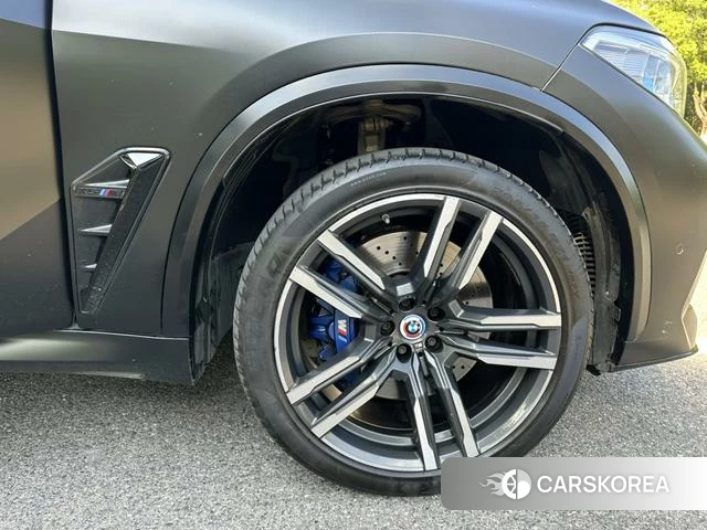 BMW X5 M id 4320742 из Китая 21