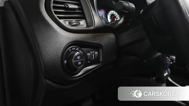 Jeep Renegade id 4434088 из Кореи 21