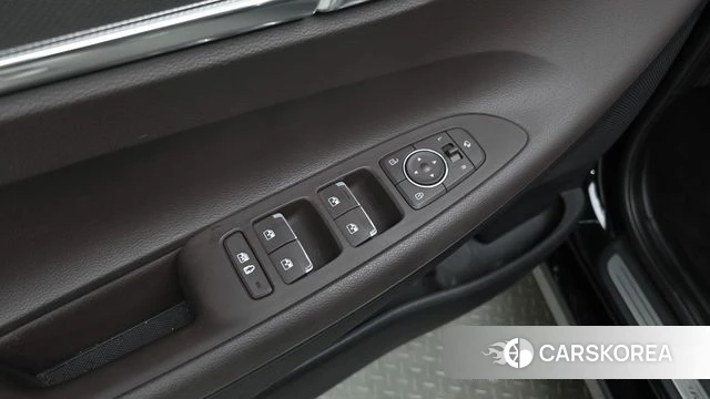 Hyundai The New Grandeur IG Hybrid id 4422887 из Кореи 21