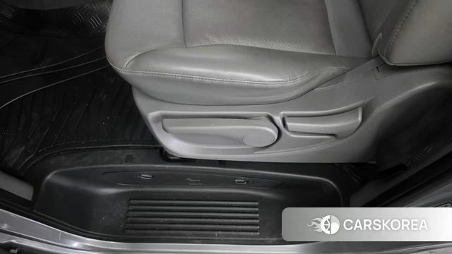 Hyundai The New Grand Starex id 4568791 из Кореи 21