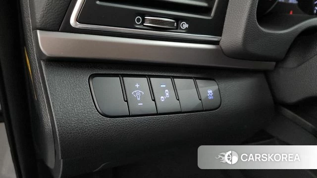 Hyundai Avante AD id 4397985 из Кореи 21