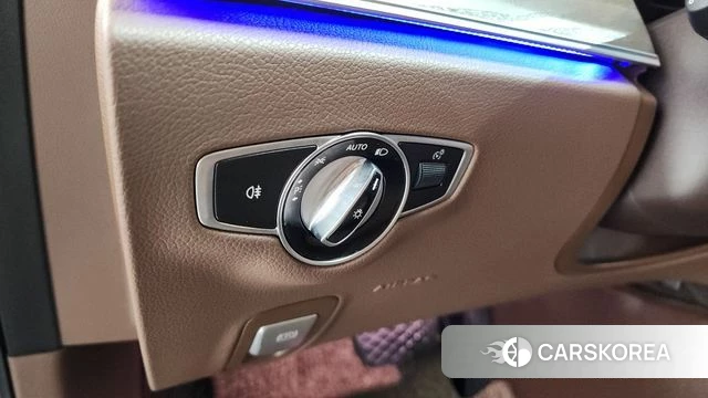 Mercedes-Benz E-Class W213 id 4448331 из Кореи 21