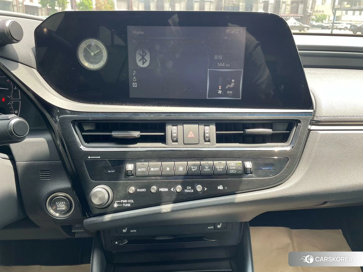 Lexus ES id 4486504 из Китая 21