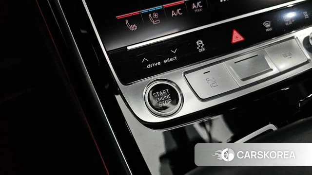 Audi A8 (D5) id 4355795 из Кореи 21