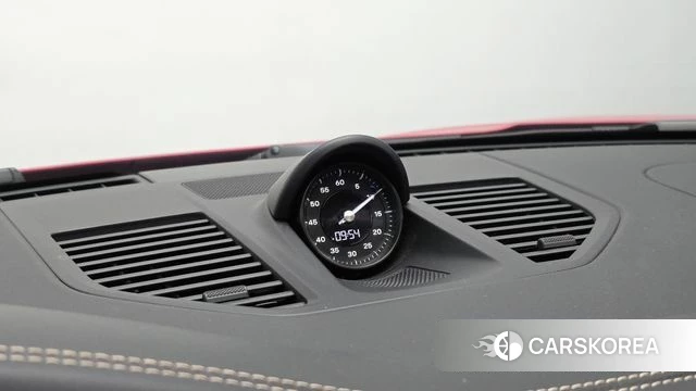 Porsche 911(992) id 4445901 из Кореи 21