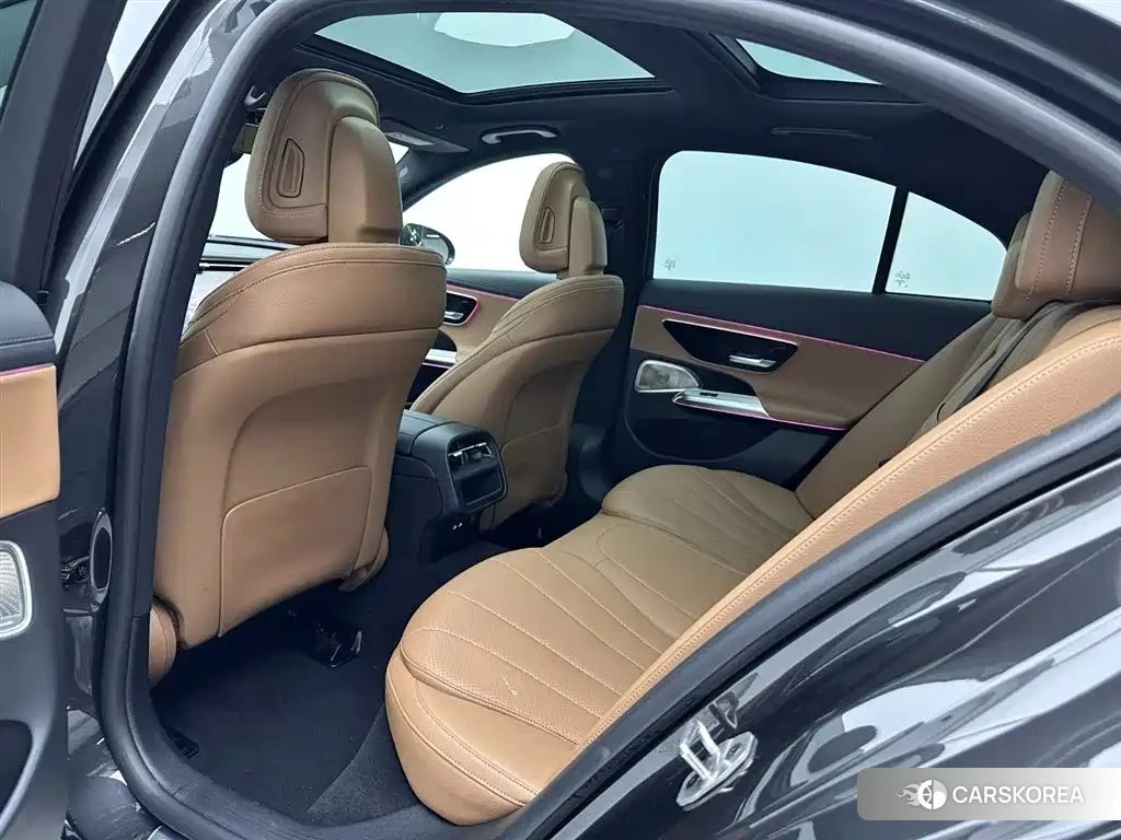 Mercedes-Benz E-Class id 4515496 из Китая 21