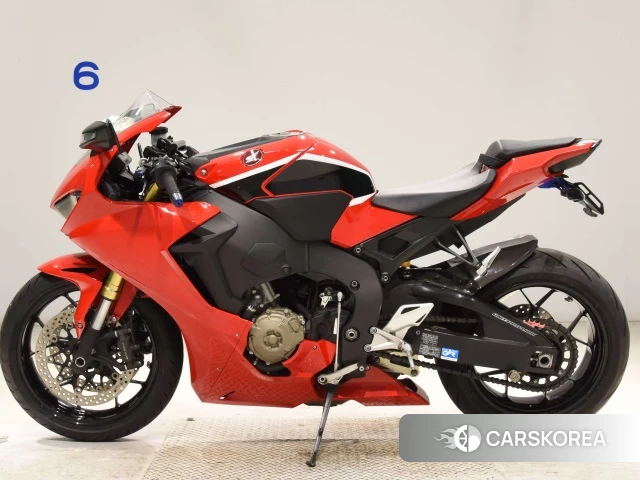 Проданный Honda CBR1000RR id 4199151 из Японии, фото 21