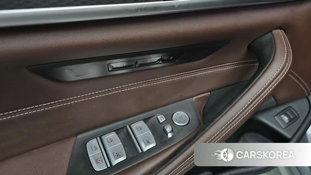 BMW 5 Series (G30) id 4650504 из Кореи 21