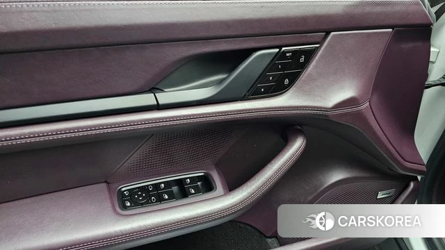 Porsche Taycan id 4231781 из Кореи 21