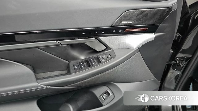 BMW 5 Series (G60) id 4302273 из Кореи 21