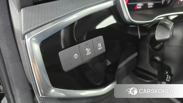Audi Q3 (F3) id 4446378 из Кореи 21