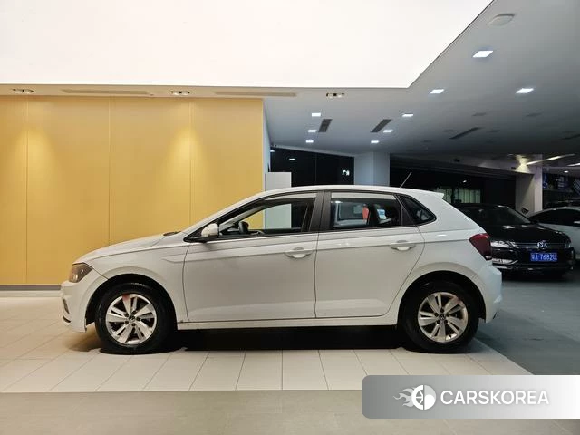 Volkswagen Polo id 4207038 из Китая 21