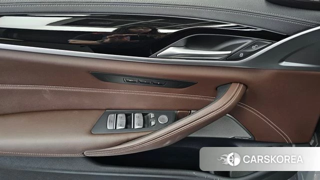 BMW 5 Series (G30) id 4759090 из Кореи 21