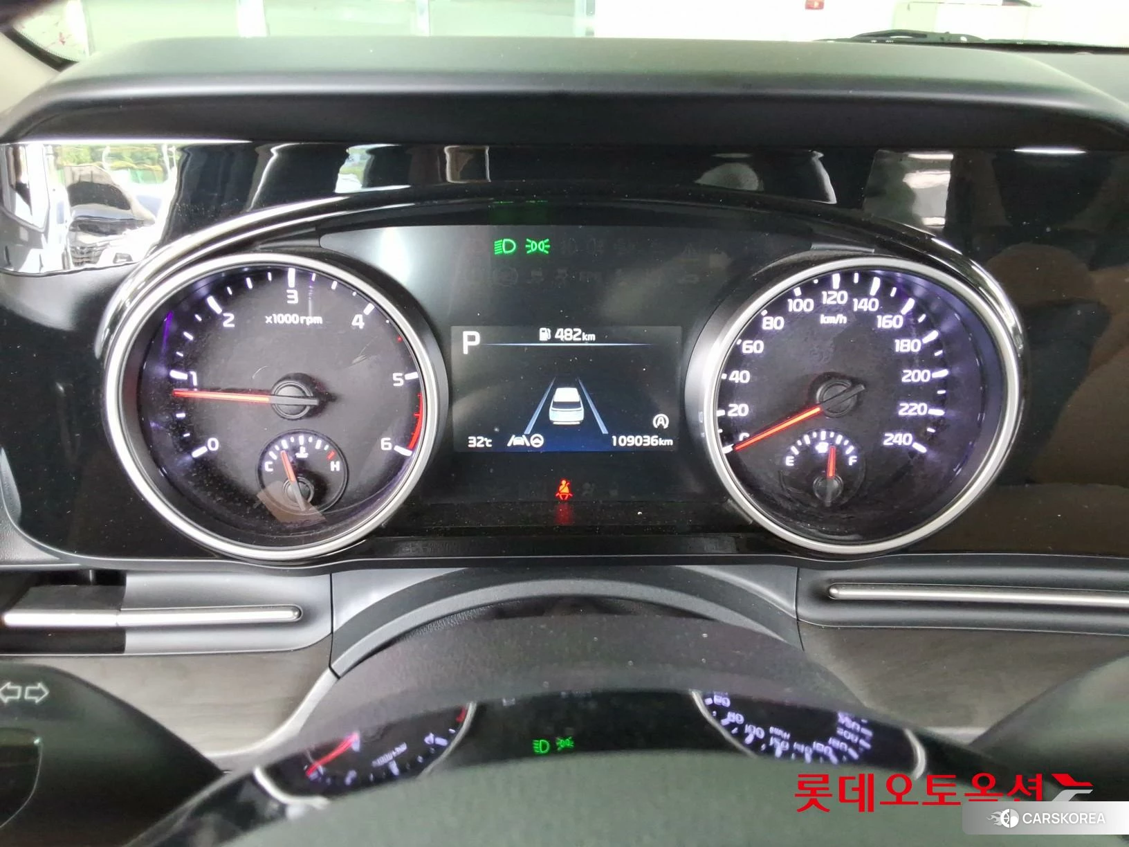 Kia Carnival id 4347380 из Кореи 21