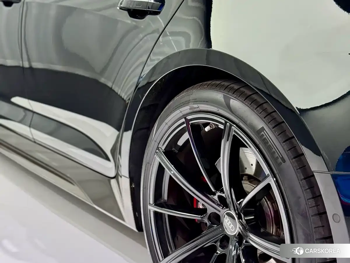 Audi RS 6 id 4583913 из Китая 21