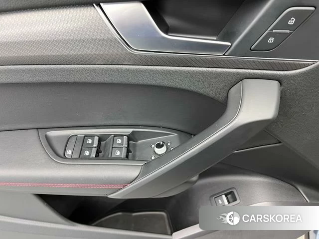 Audi Q5L id 4259193 из Китая 21