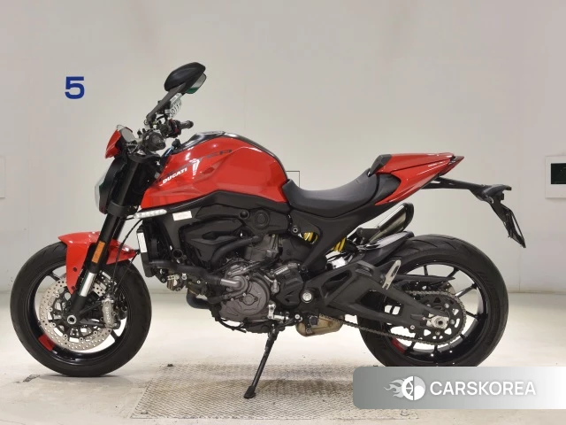 Проданный Ducati MONSTER 937 PLUS id 4238004 из Японии, фото 21