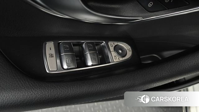 Mercedes-Benz E-Class W213 id 4907148 из Кореи 21