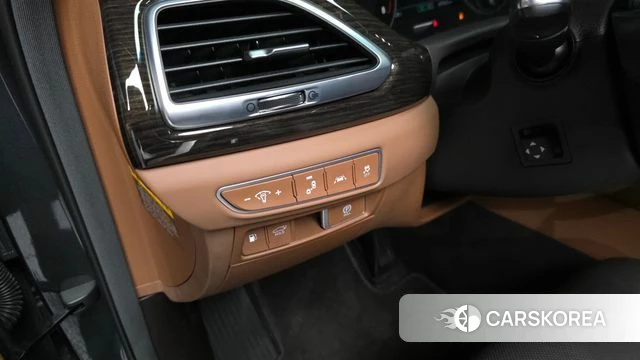 Genesis G90 id 4446938 из Кореи 21
