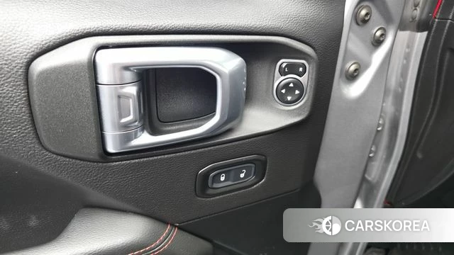 Jeep Wrangler (JL) id 4330897 из Кореи 21