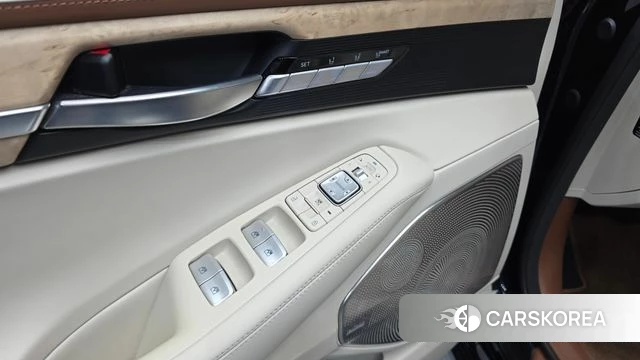 Genesis G90 id 4683672 из Кореи 21