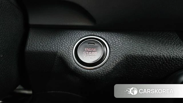 Kia Stonic id 4574414 из Кореи 21