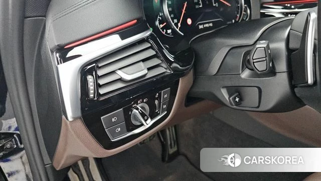 BMW 5 Series (G30) id 4390450 из Кореи 21
