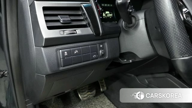 Ssangyong The New Rexton Sports Cannes id 4187146 из Кореи 21