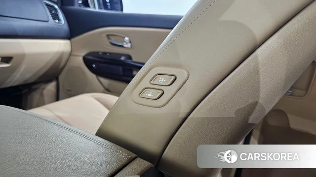 Kia The New Carnival id 4339666 из Кореи 21