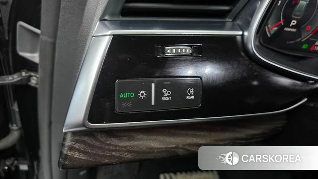 Audi Q8 (4M) id 4692586 из Кореи 21