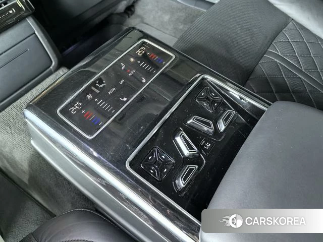 Audi A8 id 4342192 из Китая 21