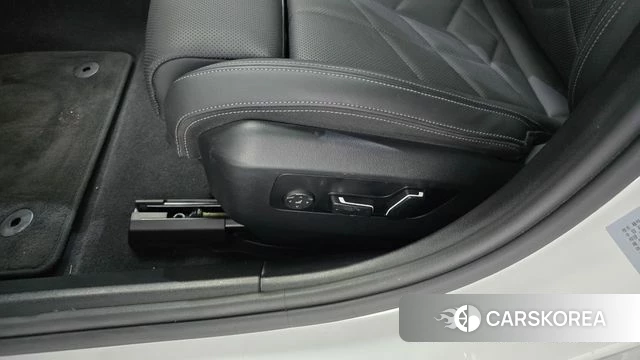 BMW 5 Series (G60) id 4549221 из Кореи 21