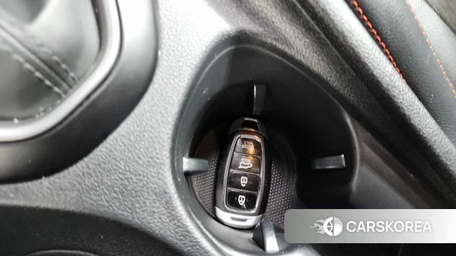 Hyundai Veloster (JS) id 4557815 из Кореи 21