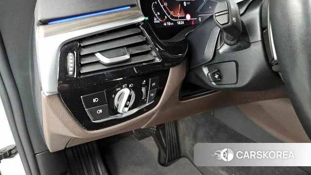 BMW 6 Series GT (G32) id 4389887 из Кореи 21