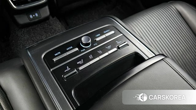 Hyundai Grandeur (GN7) id 4408894 из Кореи 21